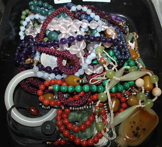 Quantity of beads etc